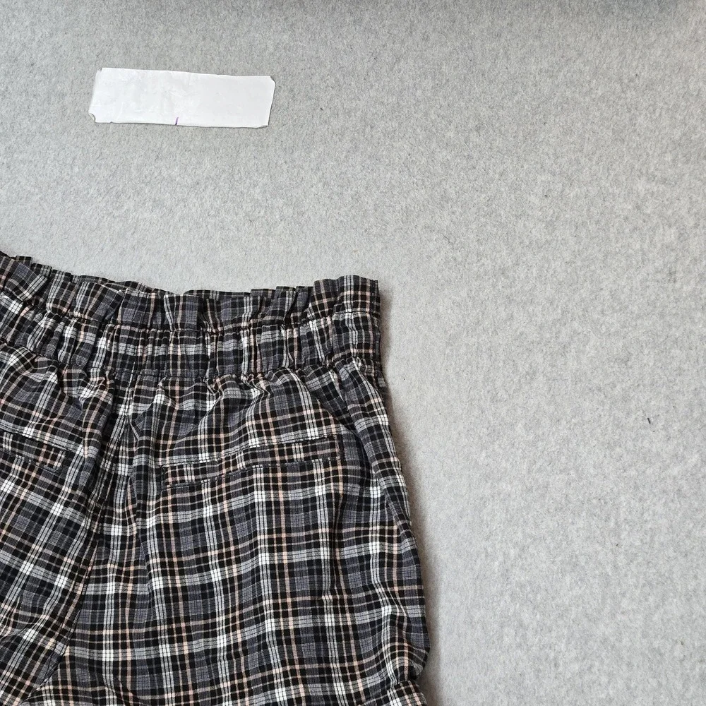 American Eagle Outfitters Women Shorts 10 Black Sleepwear Plaid Pajama Shorts